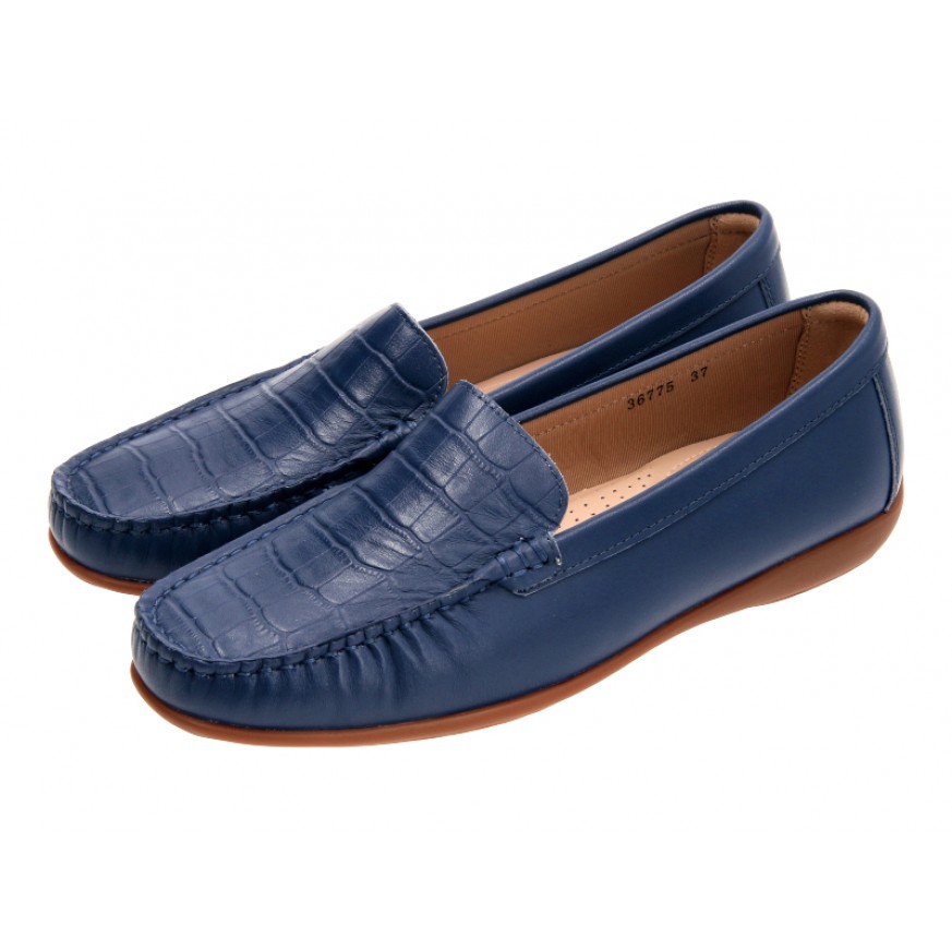 36775 Apache Ladies Leather Moccasins/Slip Ons (Croc)