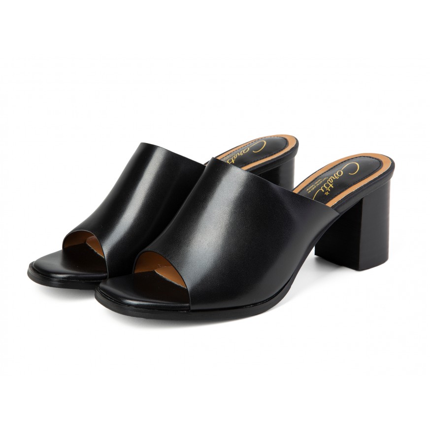 7017 Caratti Leather Heeled Slippers