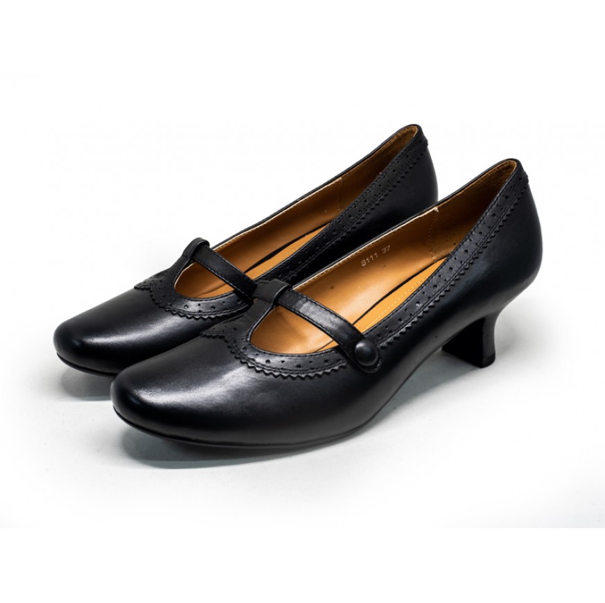 8111 Caratti Leather Heeled Mary Janes