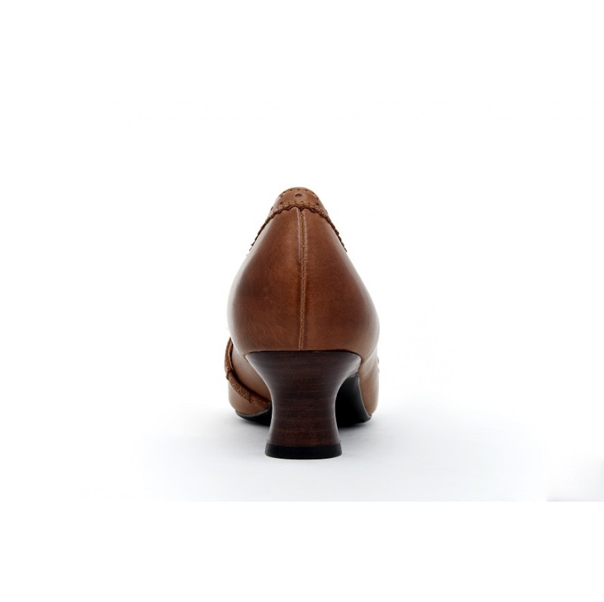 8111 Caratti Leather Heeled Mary Janes