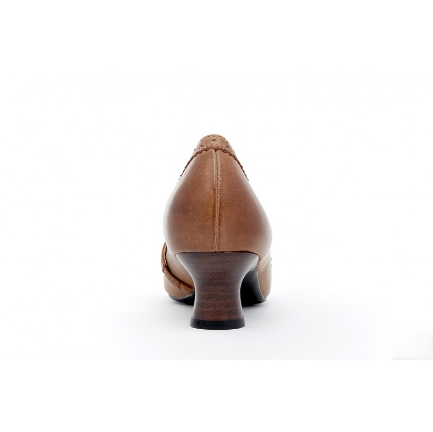 8111 Caratti Leather Heeled Mary Janes