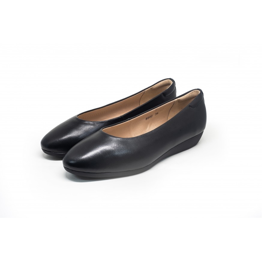 8602 Caratti Leather Pumps (with mini wedge)