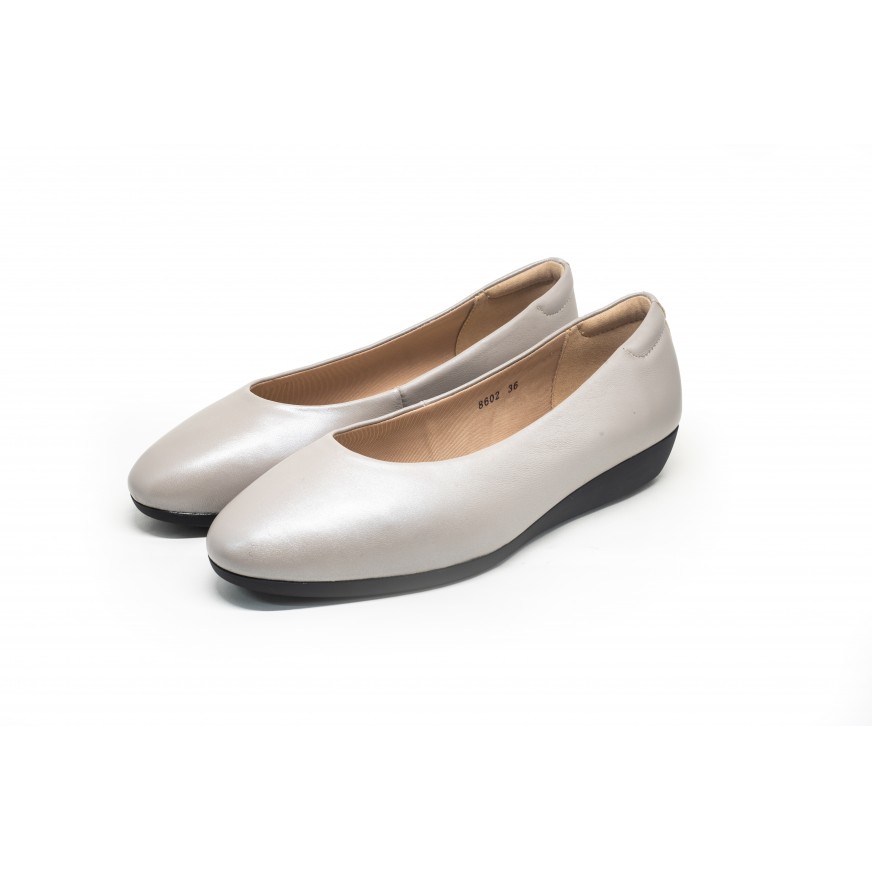 8602 Caratti Leather Pumps (with mini wedge)